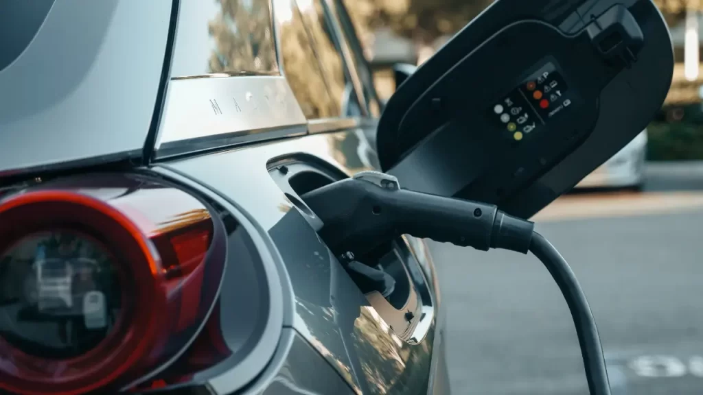 Viajar de carro elétrico pela Rota 66