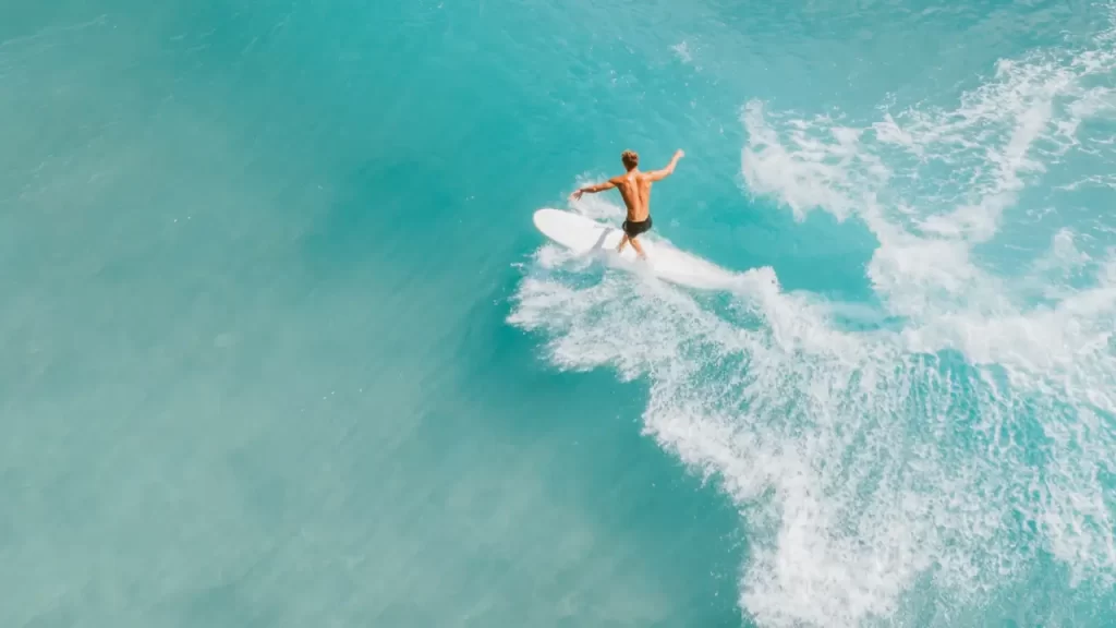 Surfistas Iniciantes no Nordeste do Brasil