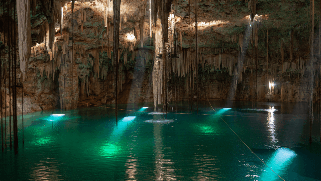 Mergulho nos Cenotes da Península de Yucatán